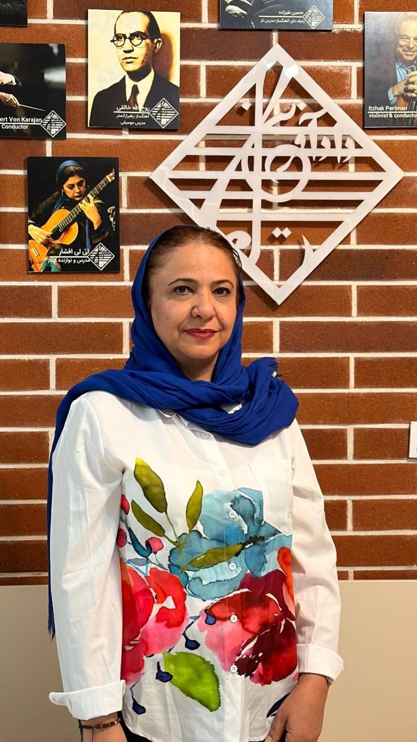ندا وزیری